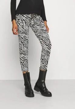 MAMALICIOUS MLFLAME PANTS BUMPBAND - Pantalon Classique - White