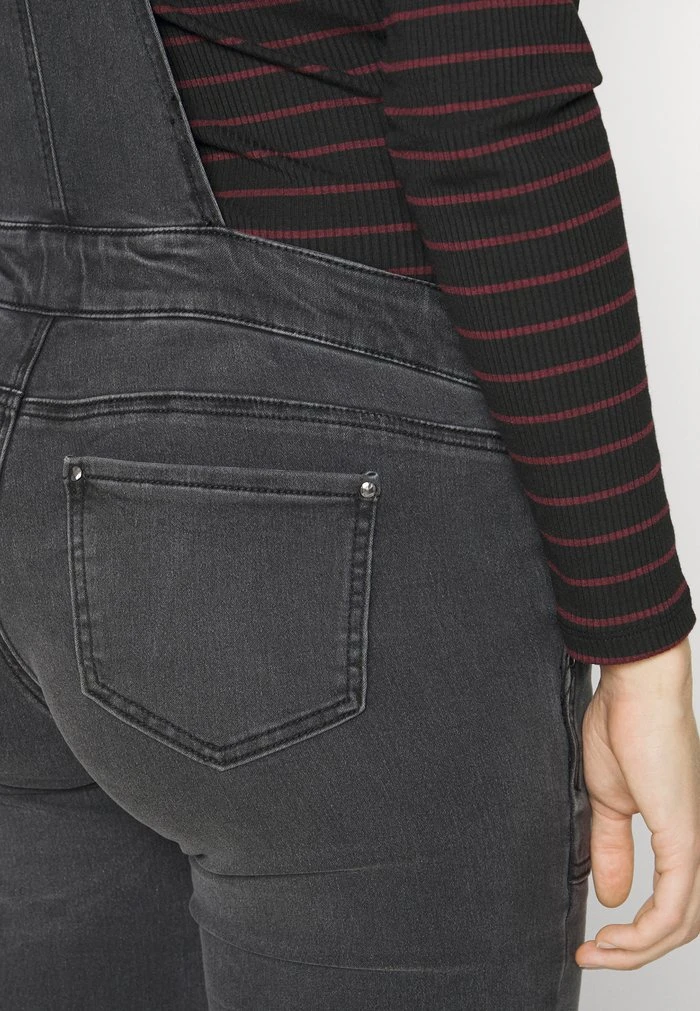 MAMALICIOUS MLFIA - Salopette - Medium Grey Denim – Image 5