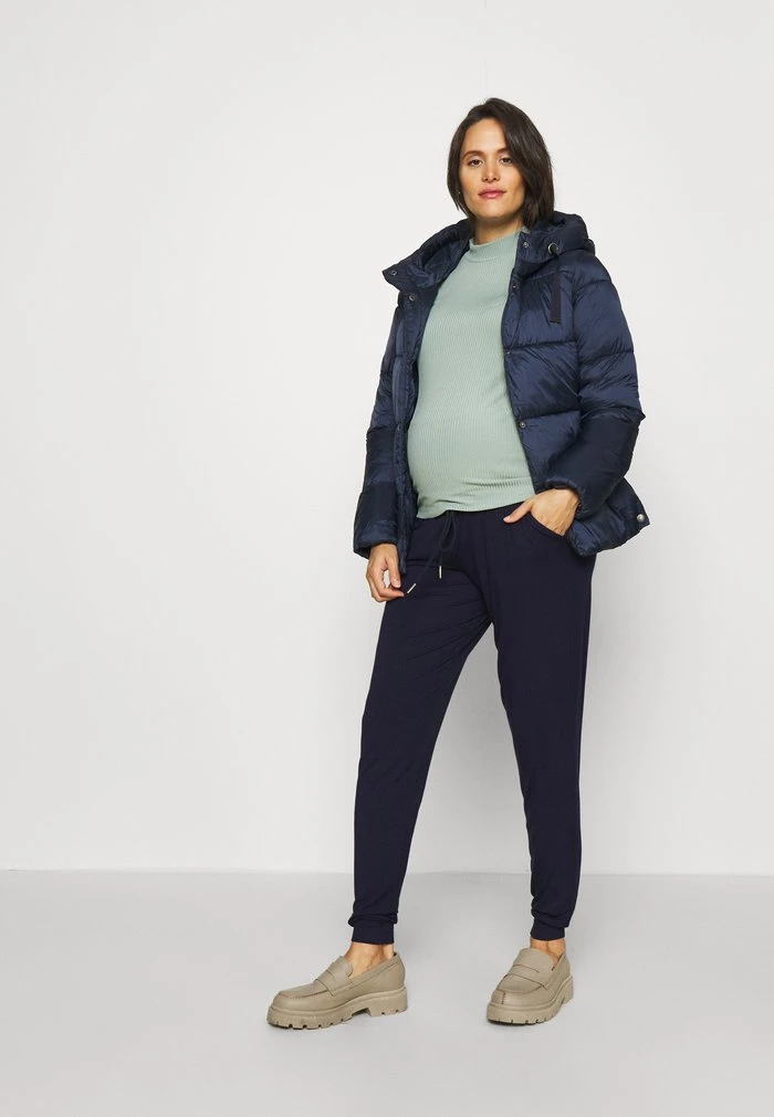MAMALICIOUS MLNOLO PUFFER SHORT JACKET - Veste D'hiver - Navy Blazer – Image 2