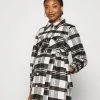 MAMALICIOUS MLLOLLE JACKET - Manteau Court - Sesame/chili Oil