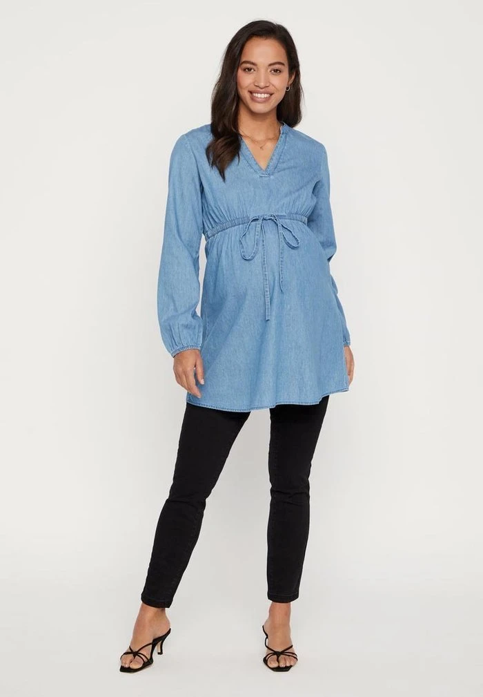 MAMALICIOUS Tunique - Light Blue – Image 2