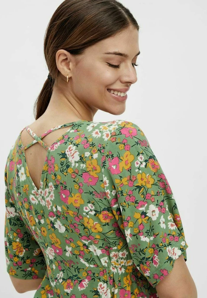 MAMALICIOUS UMSTANDS MLNEWLEVETTA - Blouse - Turf Green – Image 4